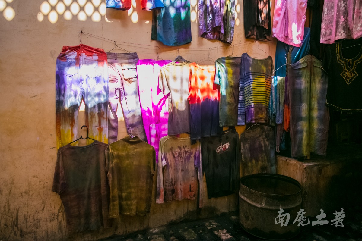 非洲这个城市这么臭，游人却每天排队参观