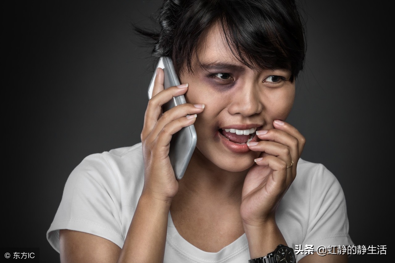 女人被家暴该怎么治男方,女人遭丈夫家暴怎么处理