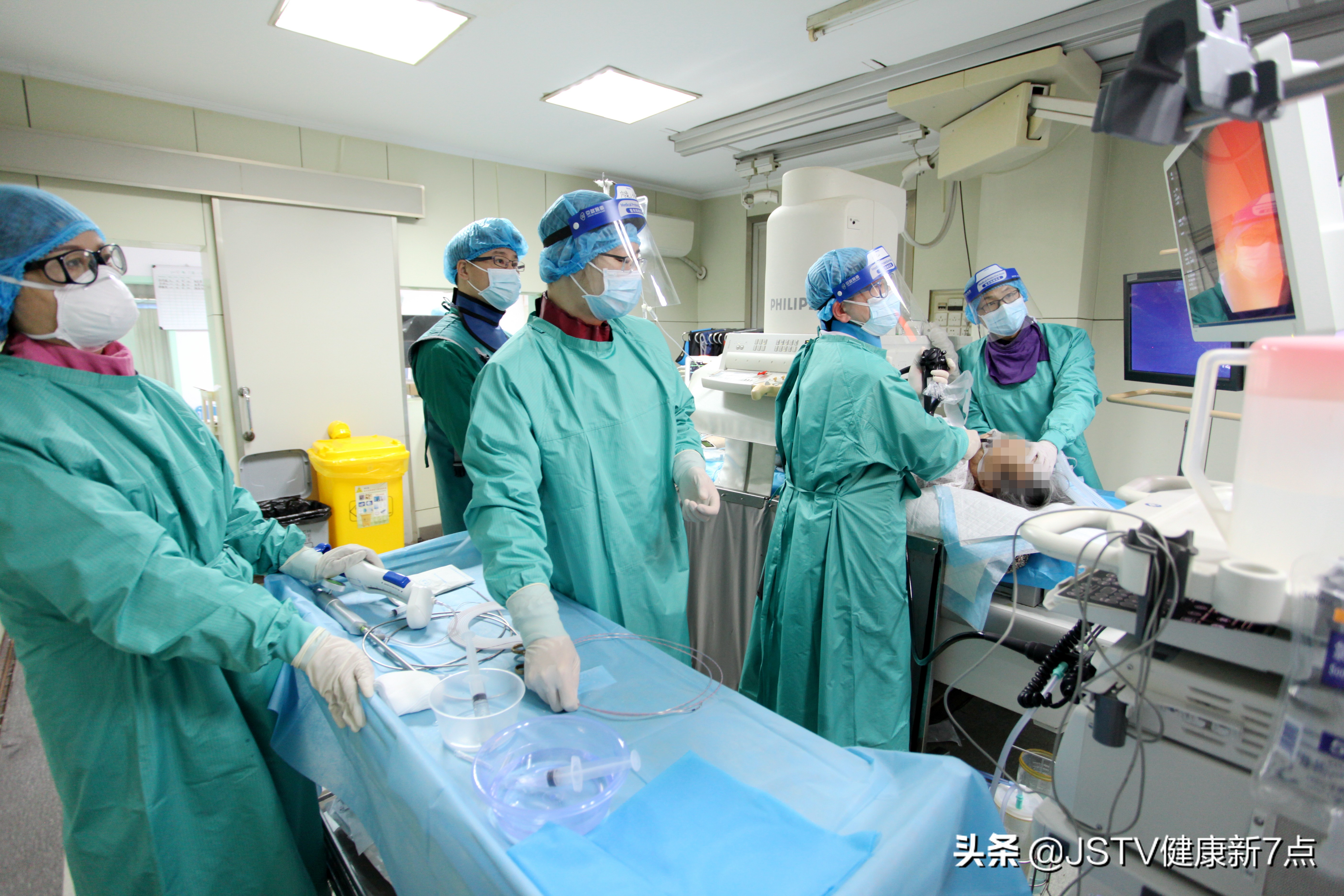 老人胆总管结石可以保守治疗吗,92岁老人胆总管堵塞还能活多久