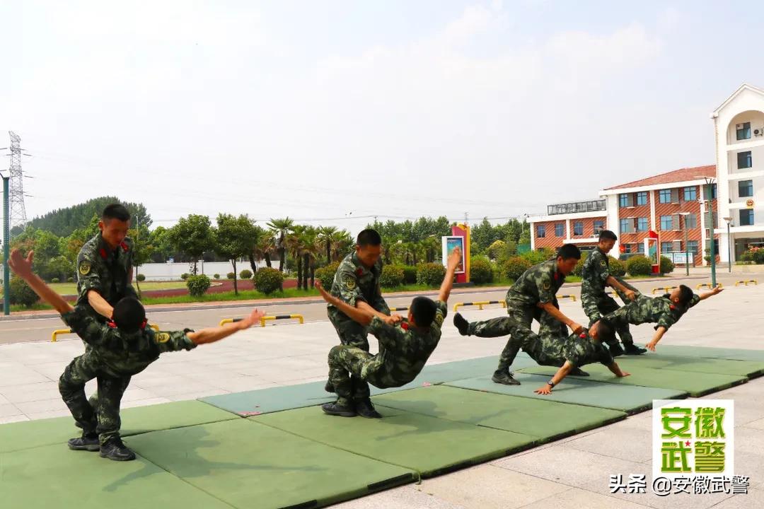 “燃值”飙升！直击夏日练兵场