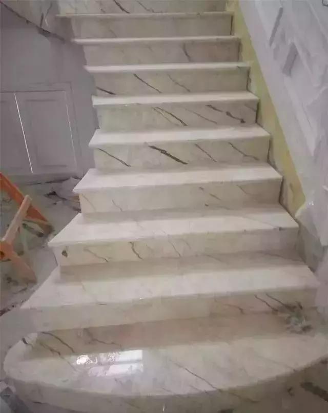 旋转楼梯石材量尺,旋转楼梯的石材做法大全