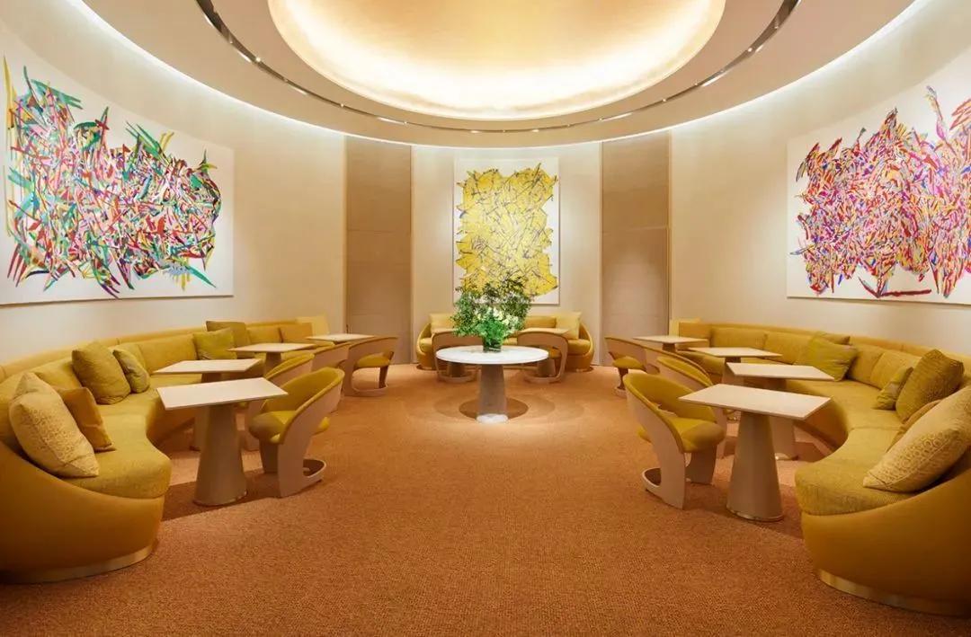 大牌下凡，LV开始卖咖啡了！P.S.日本最大LV旗舰店美翻了