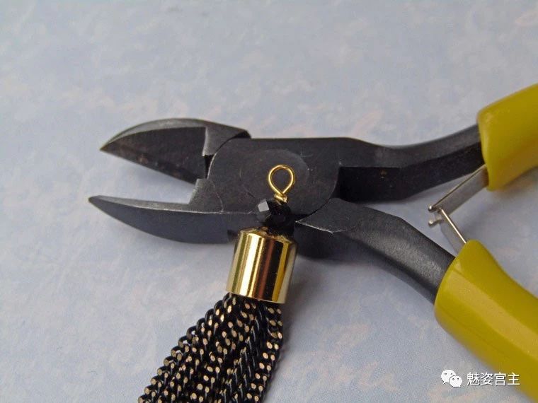 珠宝店的真丝流苏耳环，3步教你轻松完成