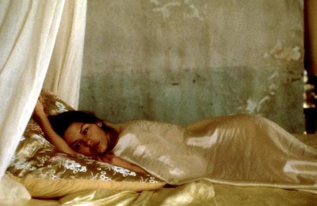 凯瑟琳泽塔琼斯偷天陷阱红外线,凯瑟琳泽塔琼斯偷天陷阱剧照