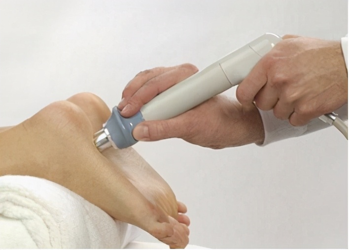 足跟痛该如何治疗,倪海厦治疗足跟痛