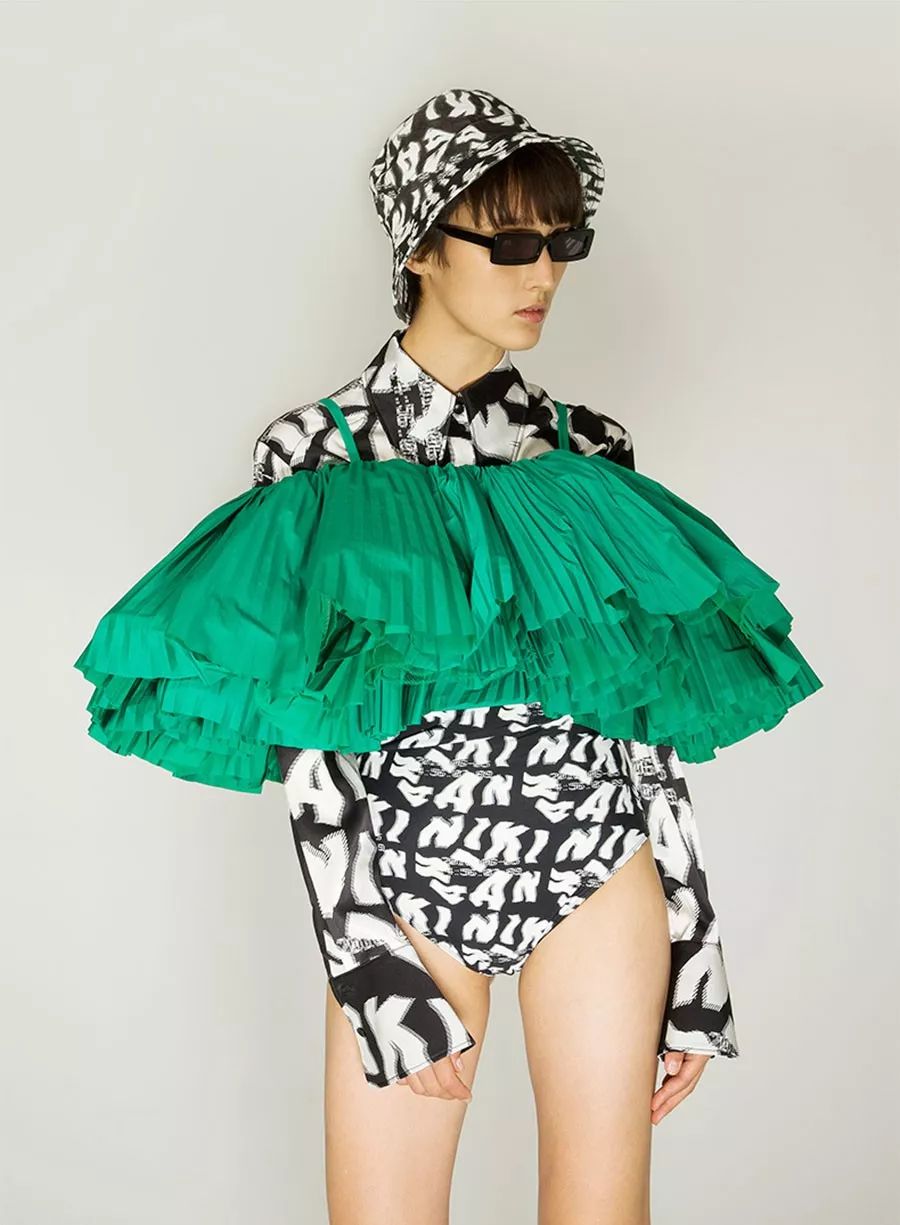 推物|要想生活过得去，头上来顶渔夫帽