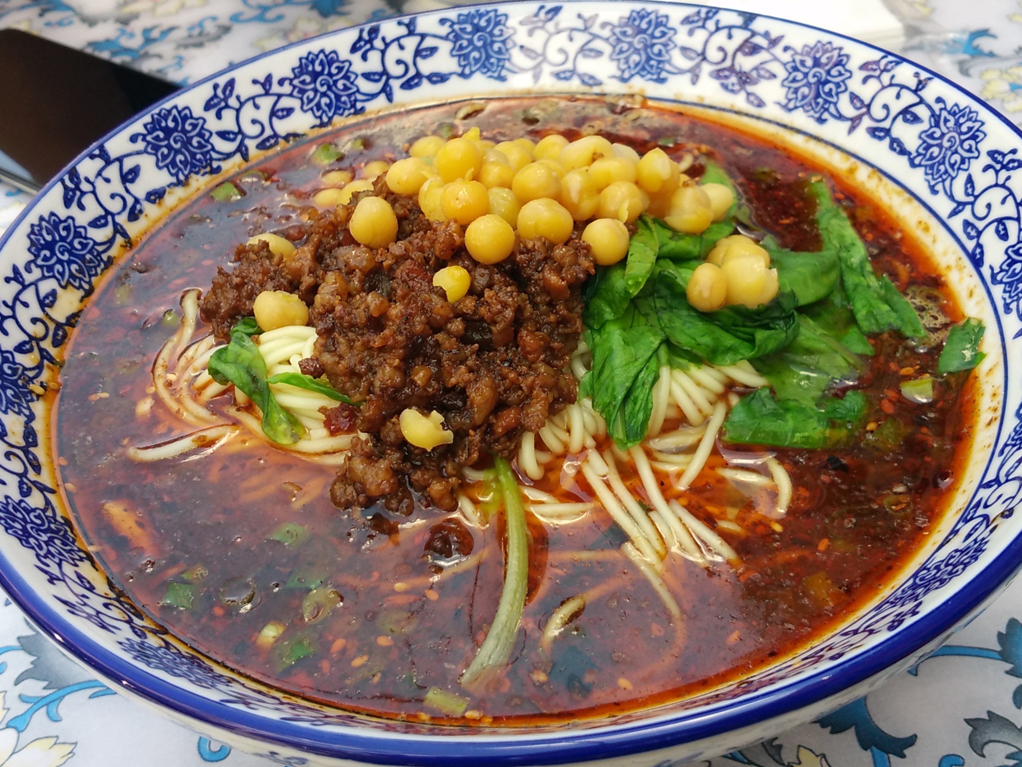 过年旅游最值得去的地方且人少,春节适合去哪游玩美食多