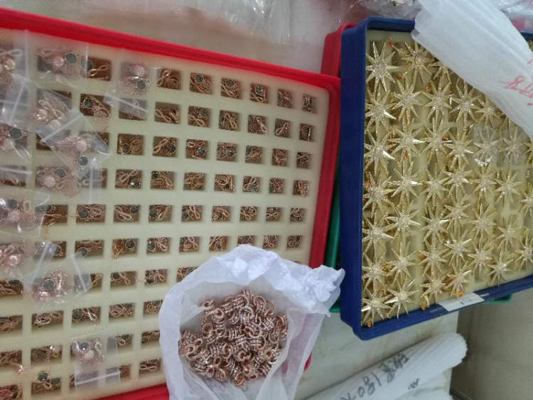 施华洛世奇卖100多,施华洛世奇低价正品渠道