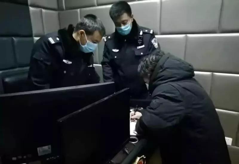 松岭区织密“六张网”“亮剑”疫情防控阻击战