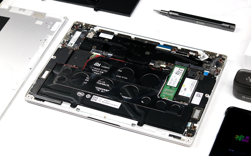 用了2年小米电池,用了四年的手机电池不耐用