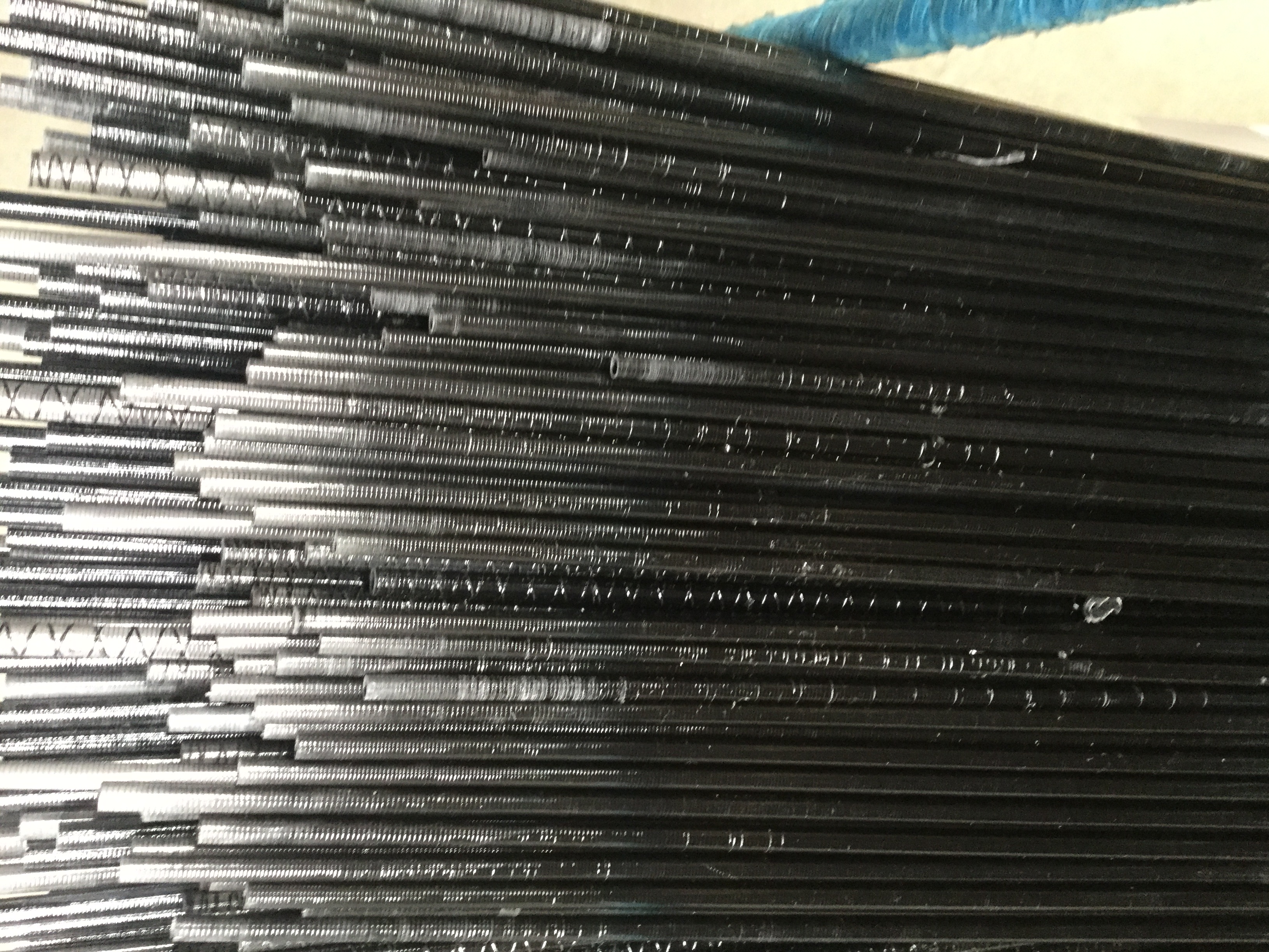 澳西尼碳素钓鱼竿多少钱,超轻钓鱼竿碳素怎么选购