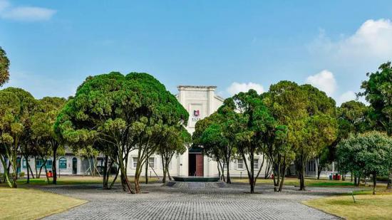 远东宏信宏文学校上海浦东校区,上海宏文学校校长