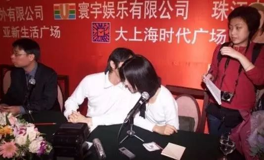 邓文迪身价多亿,邓文迪香港豪门