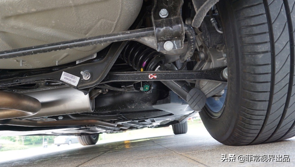 韵味依旧，底盘功架无出其右，解读雪铁龙新款C5