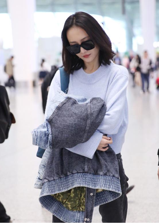 能把拧紧裤穿出缝隙感的，只有王鸥的能做到了，给这腿跪了