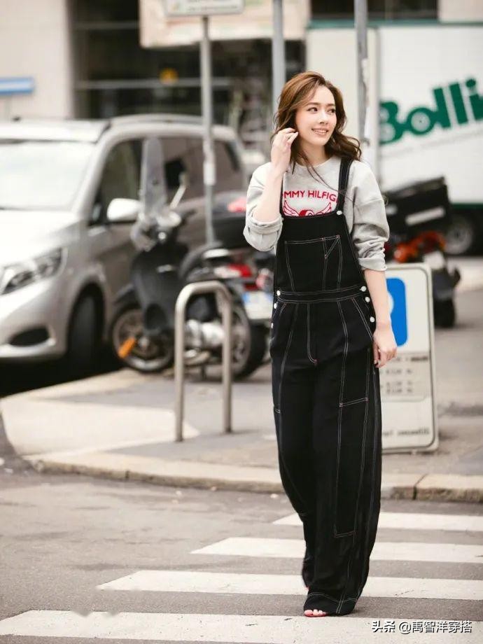 阔腿裤已经out了现在流行初恋裤,还在穿阔腿裤现在流行的是初恋裤