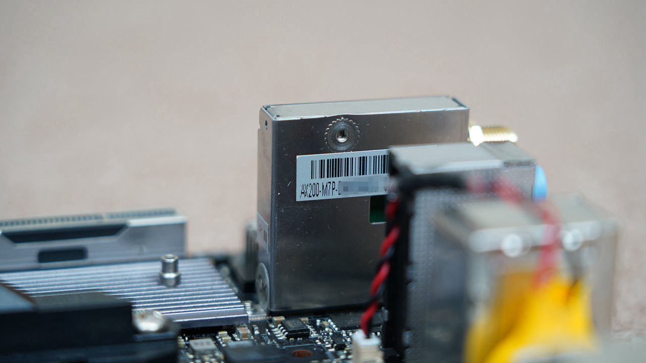 哪个机箱可以装3槽显卡,什么样的显卡适合装itx主机