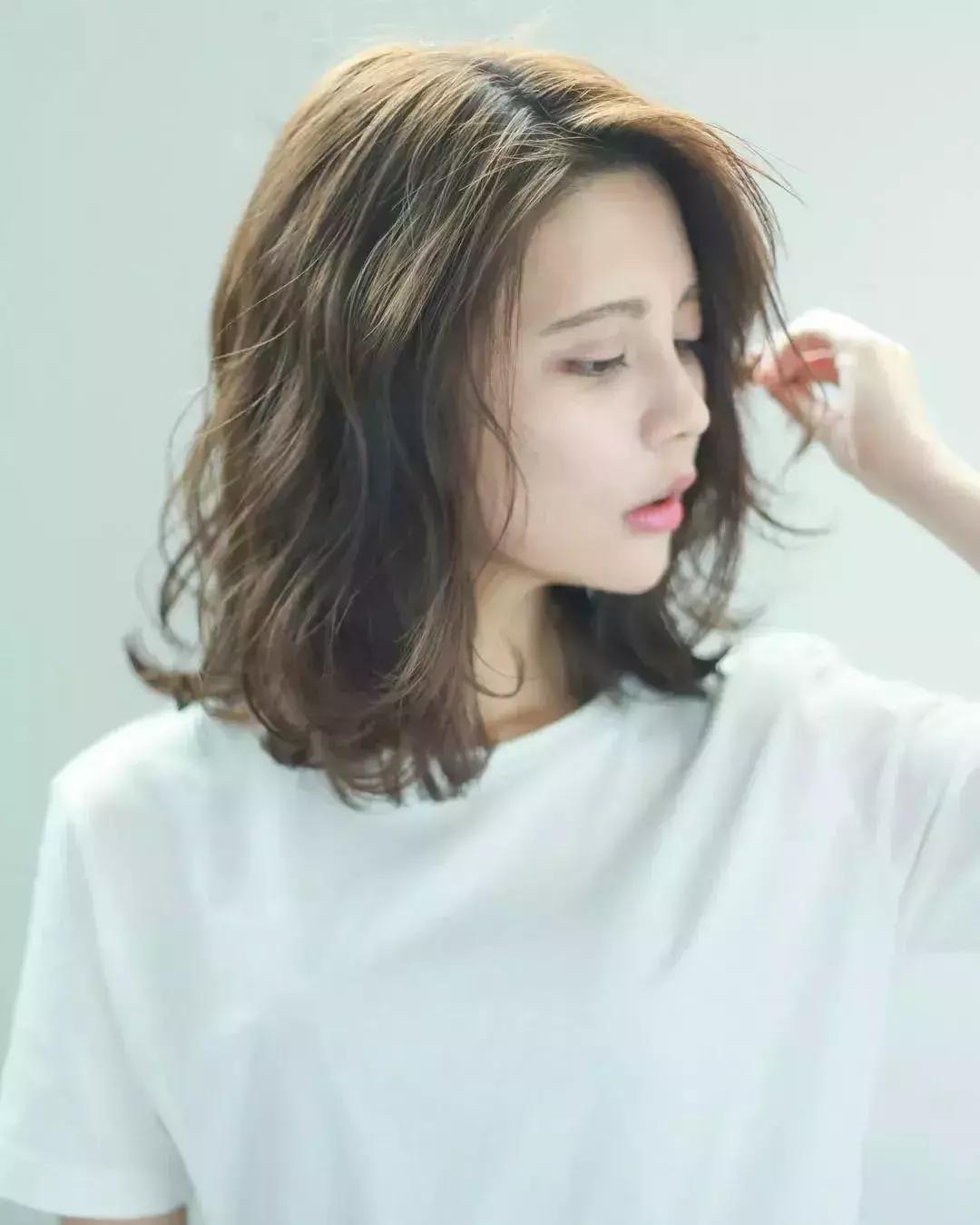 男士在家diy卷发,超级有质感的卷发