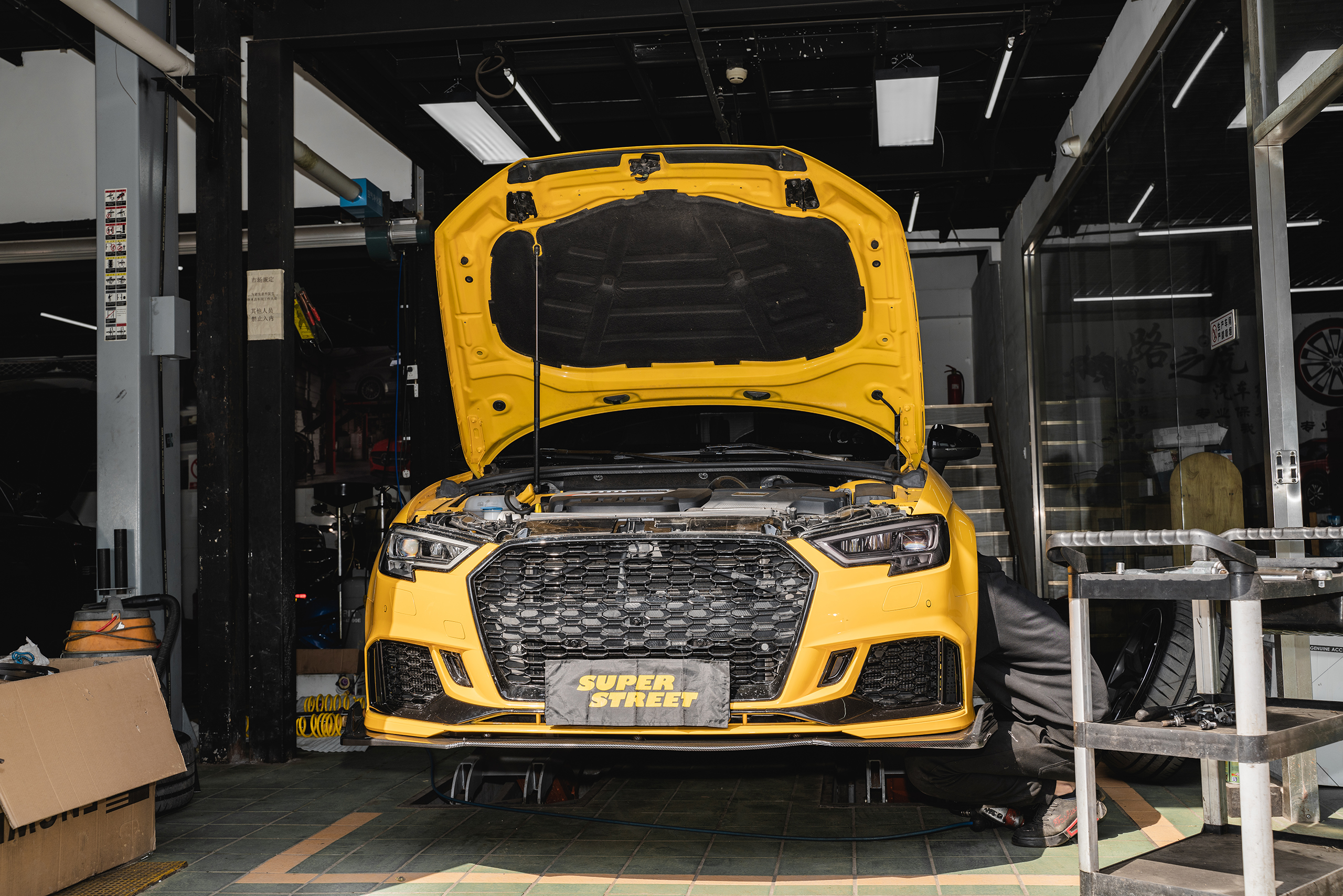 奥迪S3拆掉BILSTEINB16，换上KWV3绞牙避震，只想更舒适。