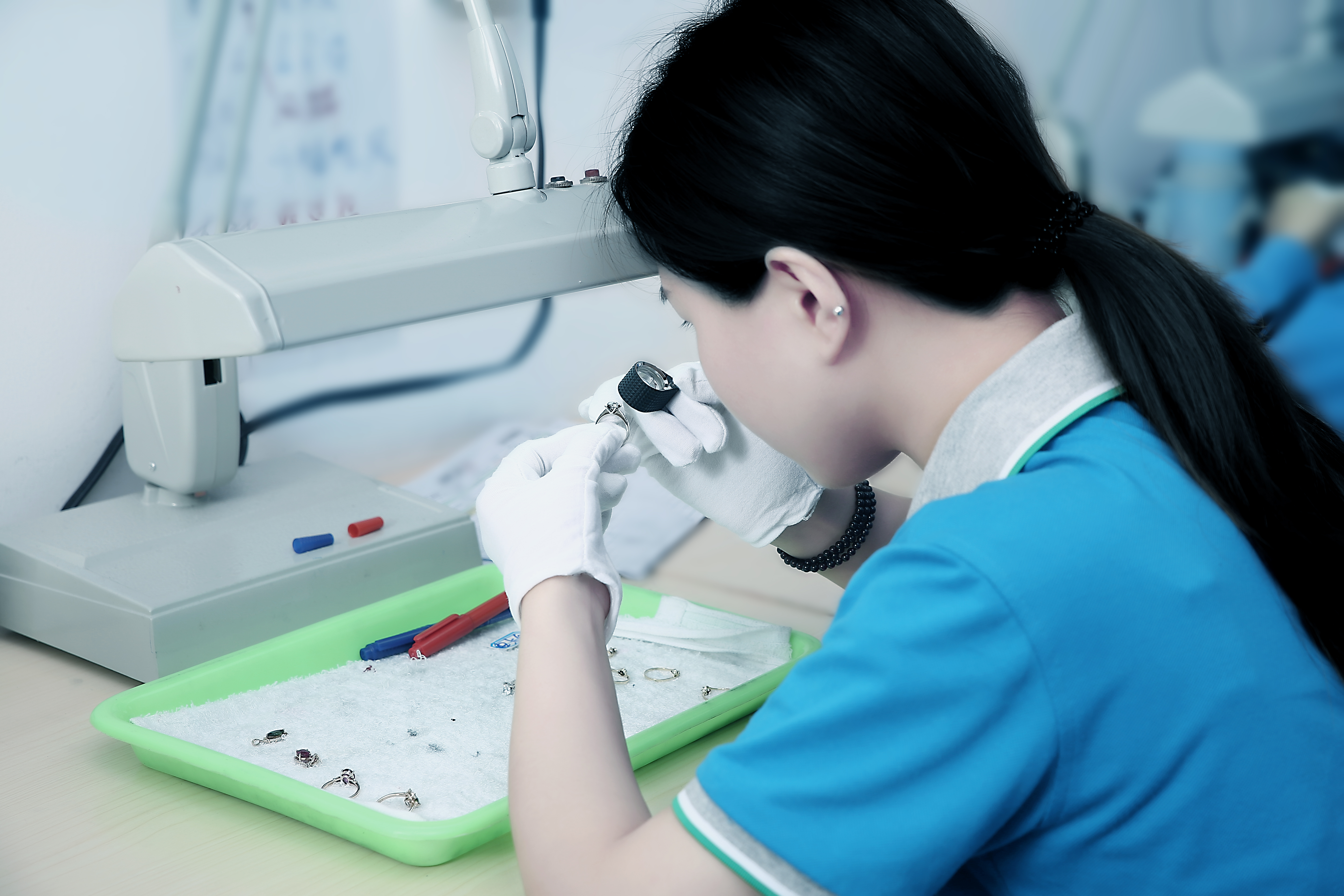 18k链子断了怎么修,项链断了在哪里可以维修