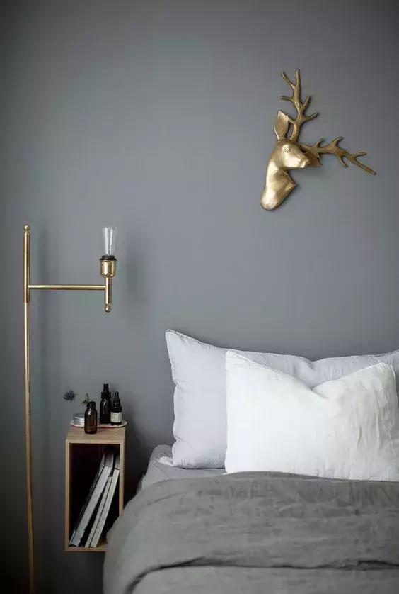 床头不要床头柜还能怎么设计,床头不要了可以改造吗