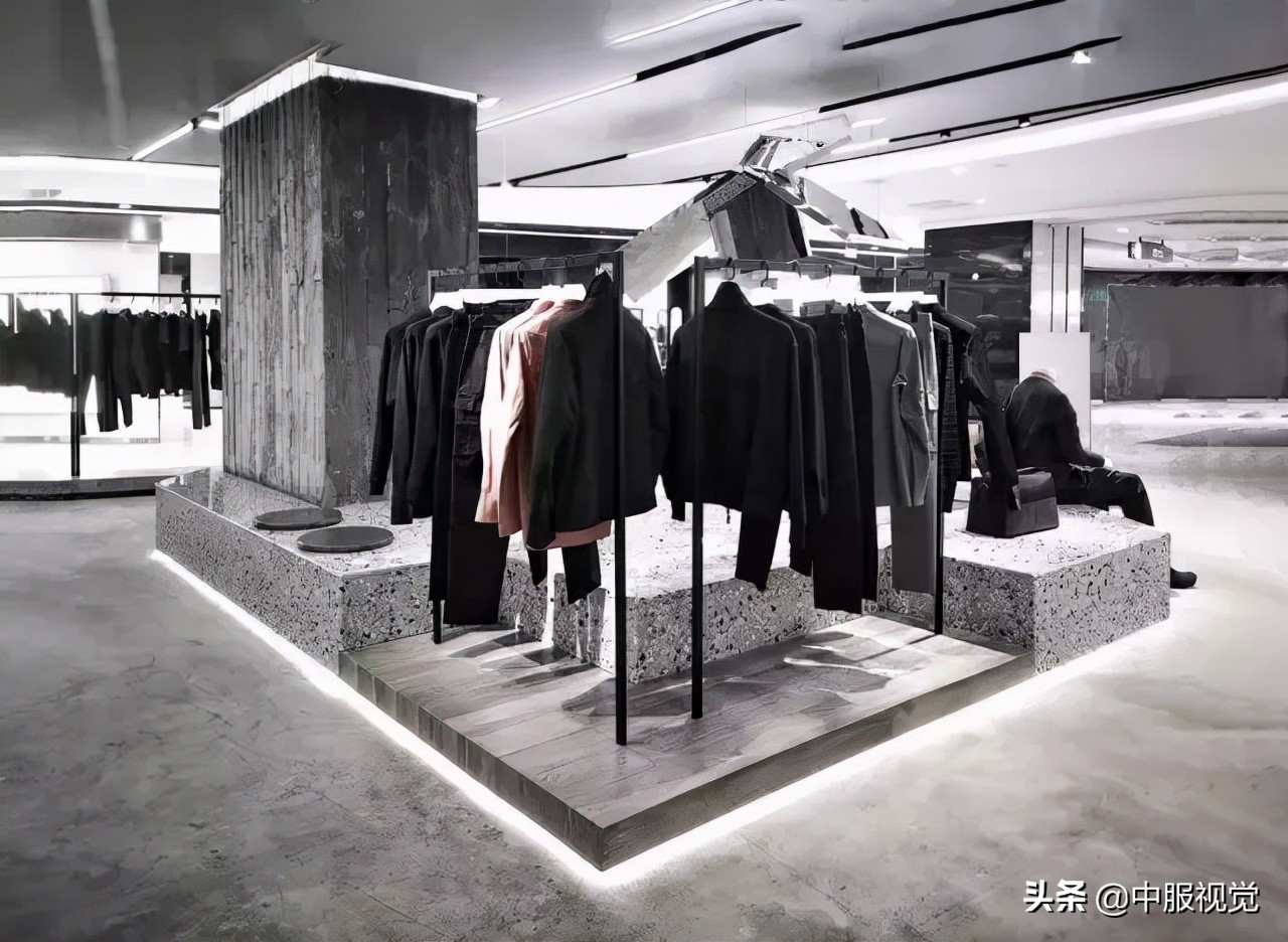 有哪些跟速写一样的男装,和速写风格差不多的男装