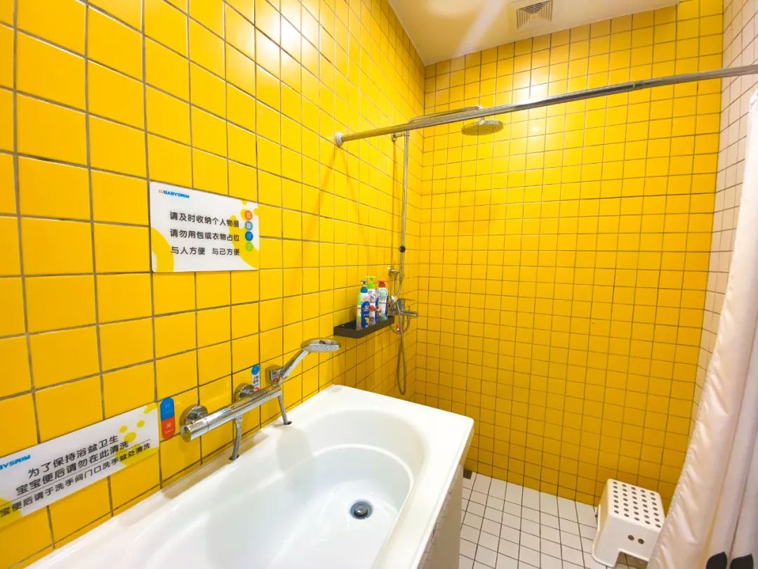 适合大孩子玩的亲子游泳,这家亲子游泳馆真的适合遛娃