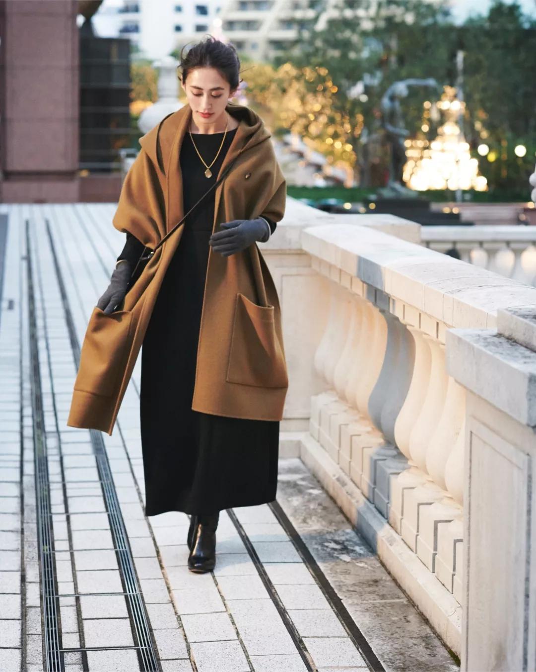 冬季无袖连衣裙怎么搭配,冬季粉色连衣裙打底裤搭配