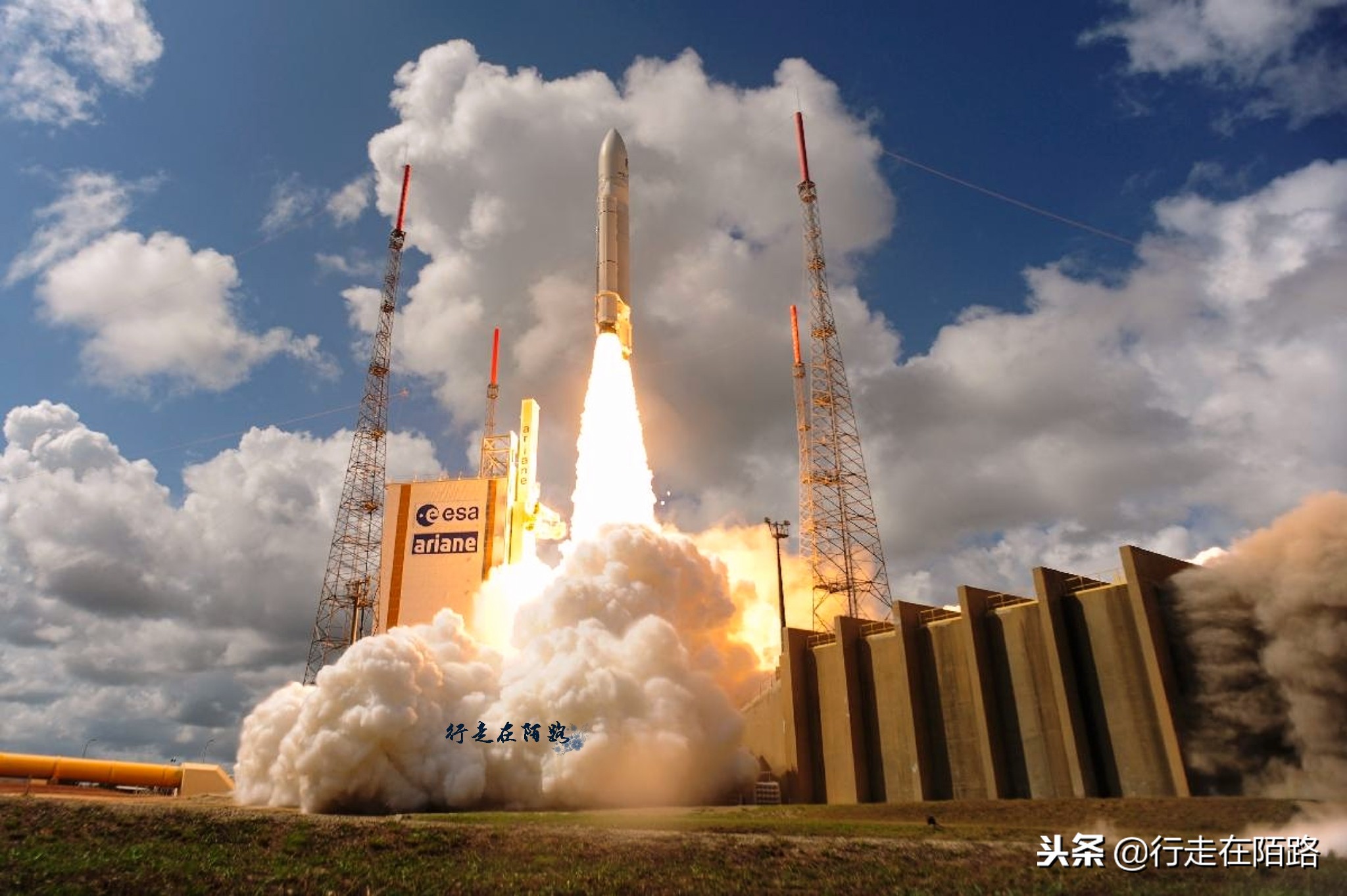 南美唯一欧元城市：居民多数是囚犯后代，享受欧盟福利待遇