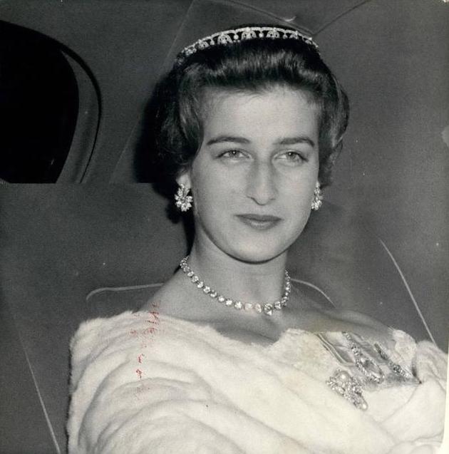 玛丽娜公主英国婚礼,英国王室玛丽娜