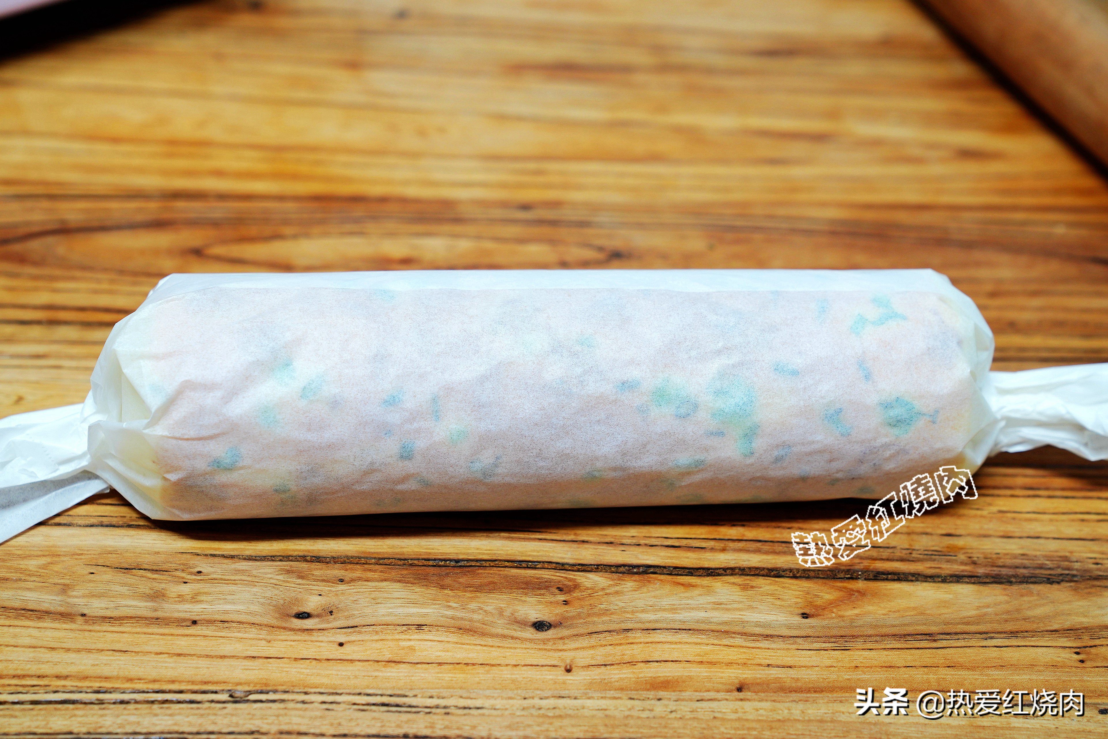 为什么做的蛋糕卷皮会粘,蛋糕卷烘焙技巧8大问题8个对策