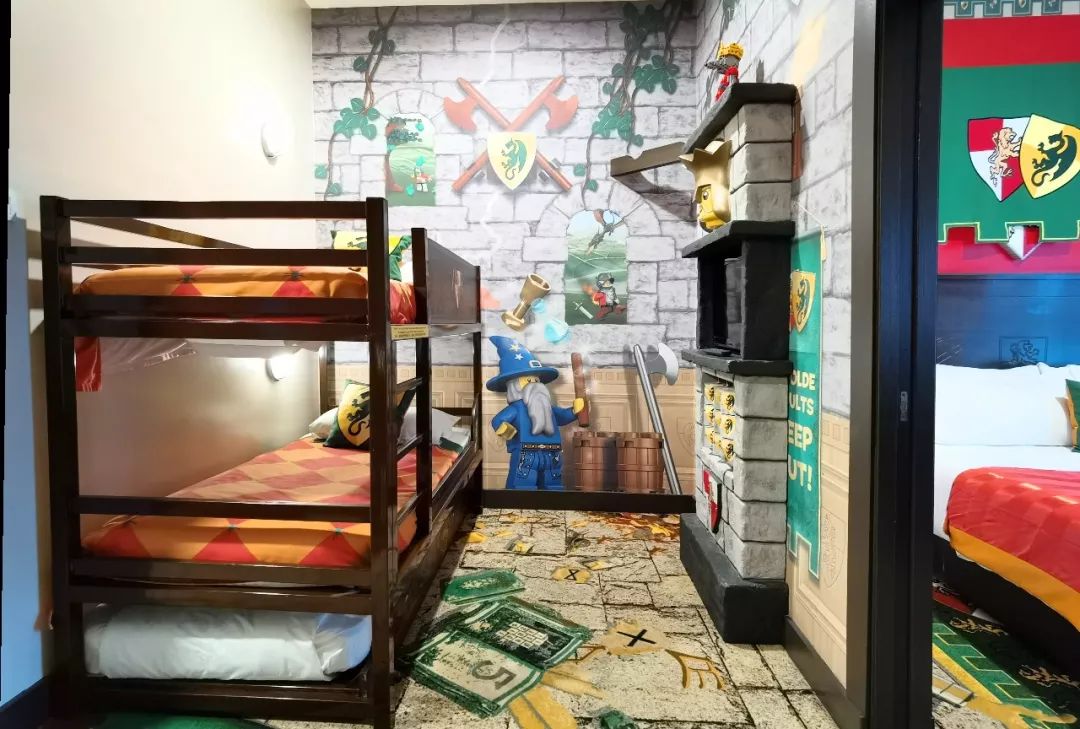 整个房间全拼上乐高是什么感受,现实中的乐高世界