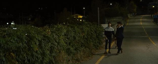 父女互换身体，这片儿骚气快要溢出屏幕