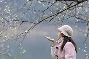 做一个梅花系女孩,做个笑靥如花的女子