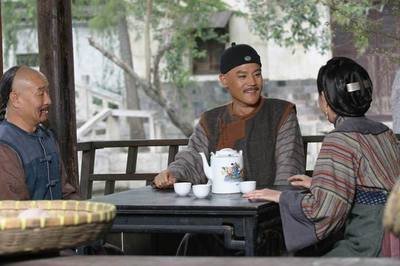 有钱人真的可以为所欲为：红顶商人胡雪岩的生活奢靡程度堪比皇帝