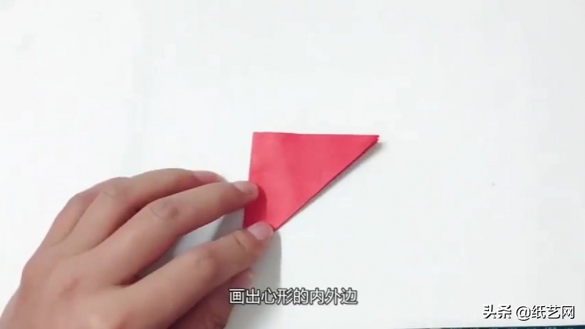 用白纸做新年创意剪纸画,用彩纸自制过年剪纸
