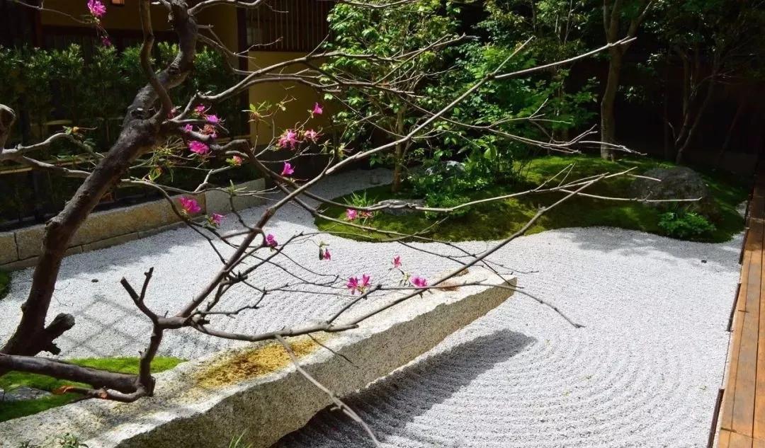 庭院铺装哪种方式效果最好,庭院地面铺装大理石效果图