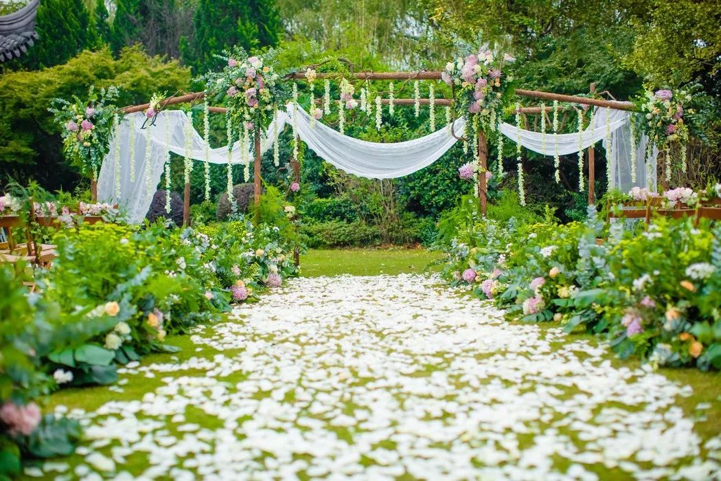 结婚怎么选日子吉日,如何按生辰八字选结婚吉日和婚期