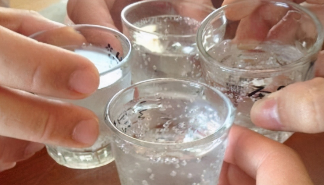 白酒正确喝法怎么喝不恶心,白酒怎样好喝有利于健康呢