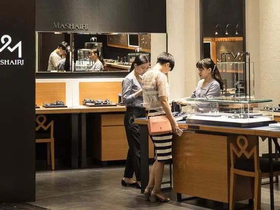 金店一天到晚没生意靠什么赚钱,金店主要是靠什么赚钱