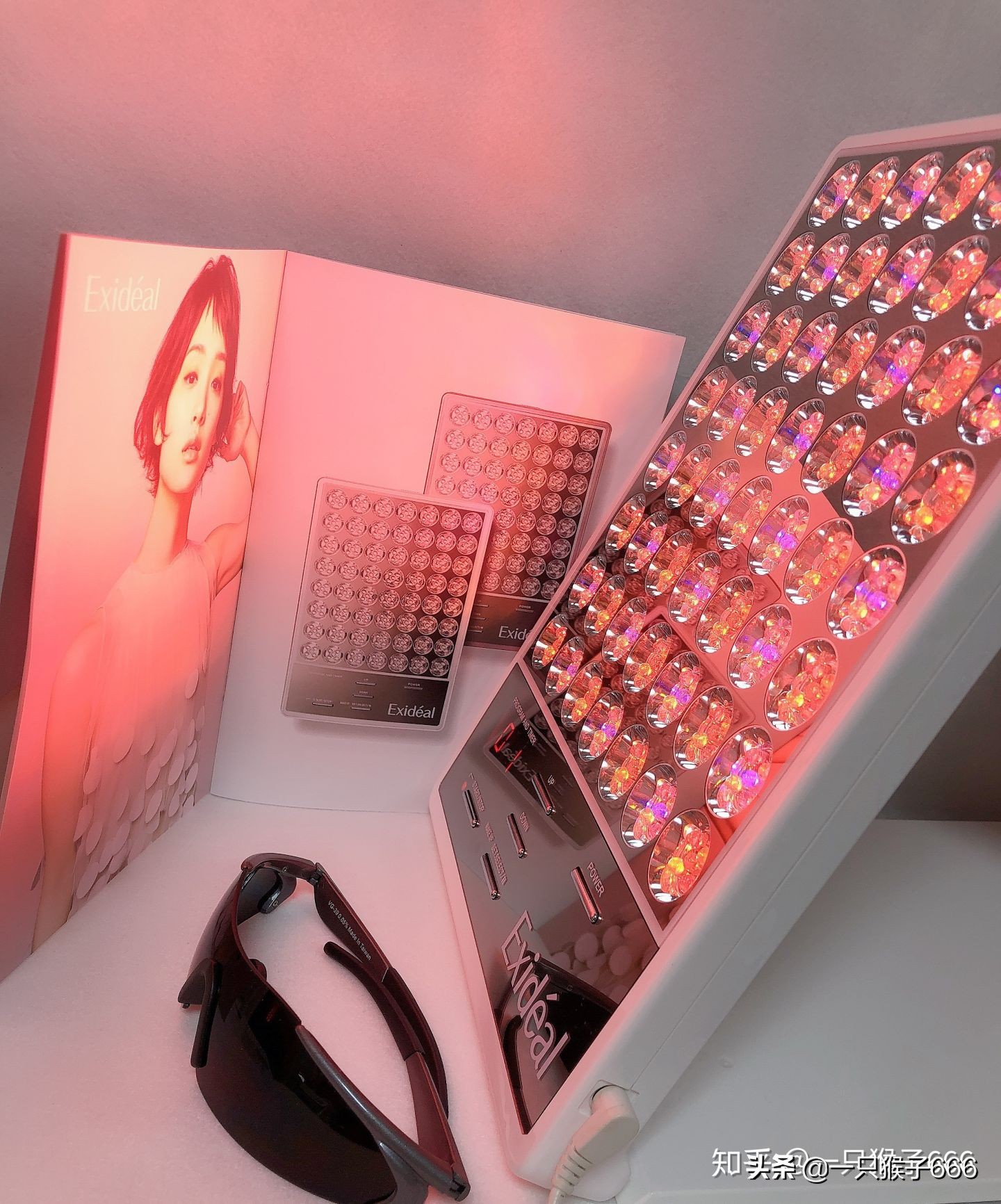 宙斯雅萌美容仪哪个好,美容仪宙斯和雅萌的对比测评