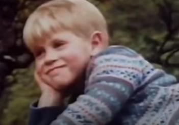 英女王下令封杀50年！王室私生活*片禁**遭泄露，百万人在线吃瓜