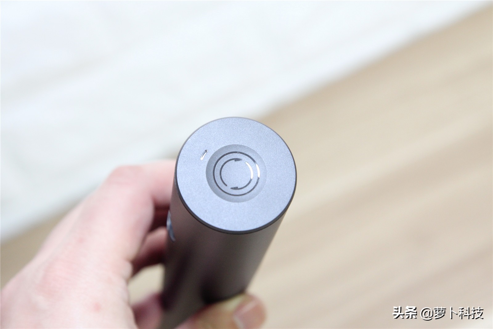 不像台灯的台灯,不像小夜灯的小夜灯