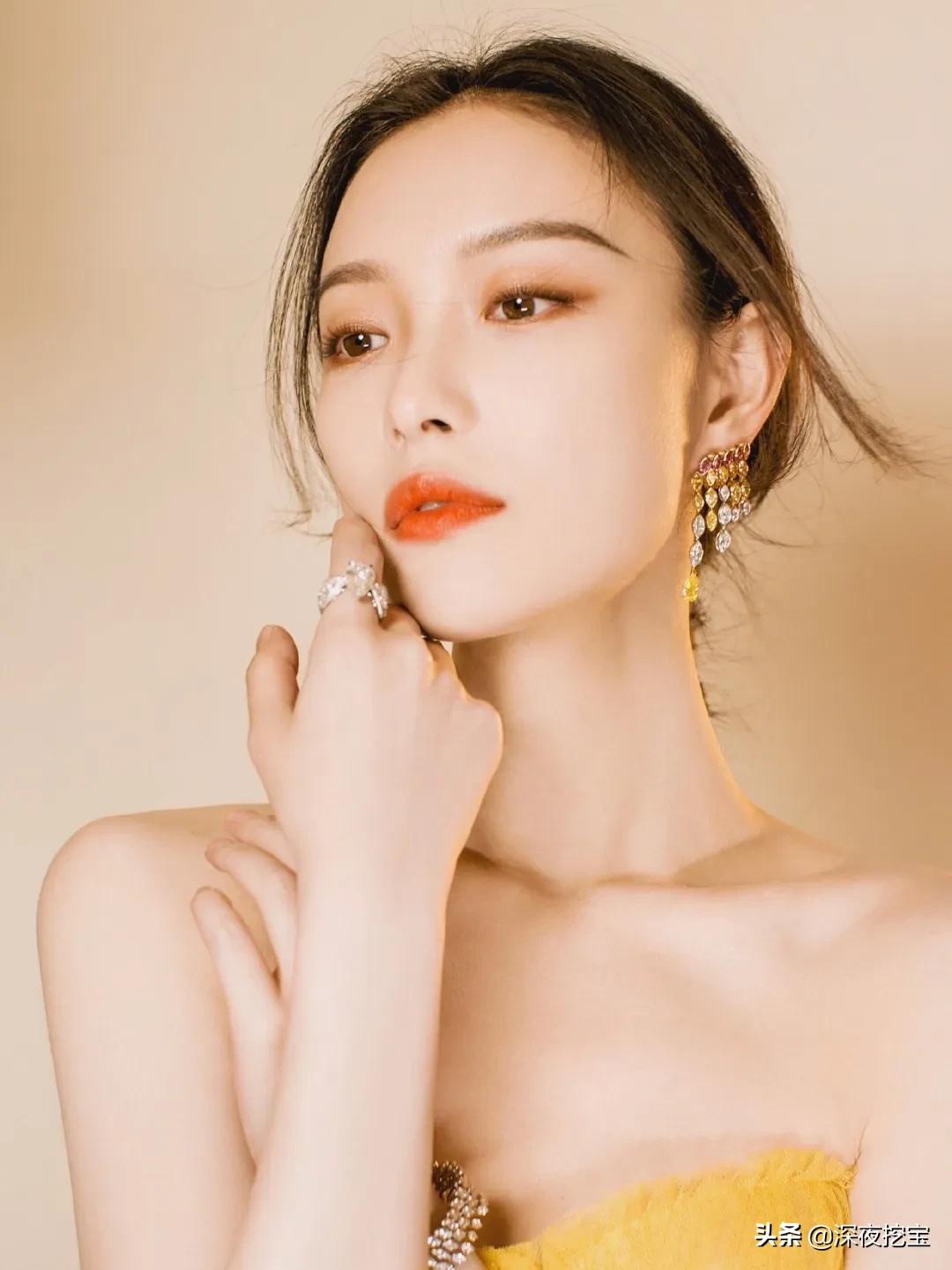 大小脸遮一半脸的发型,剪显得脸大一点饱满一点的发型