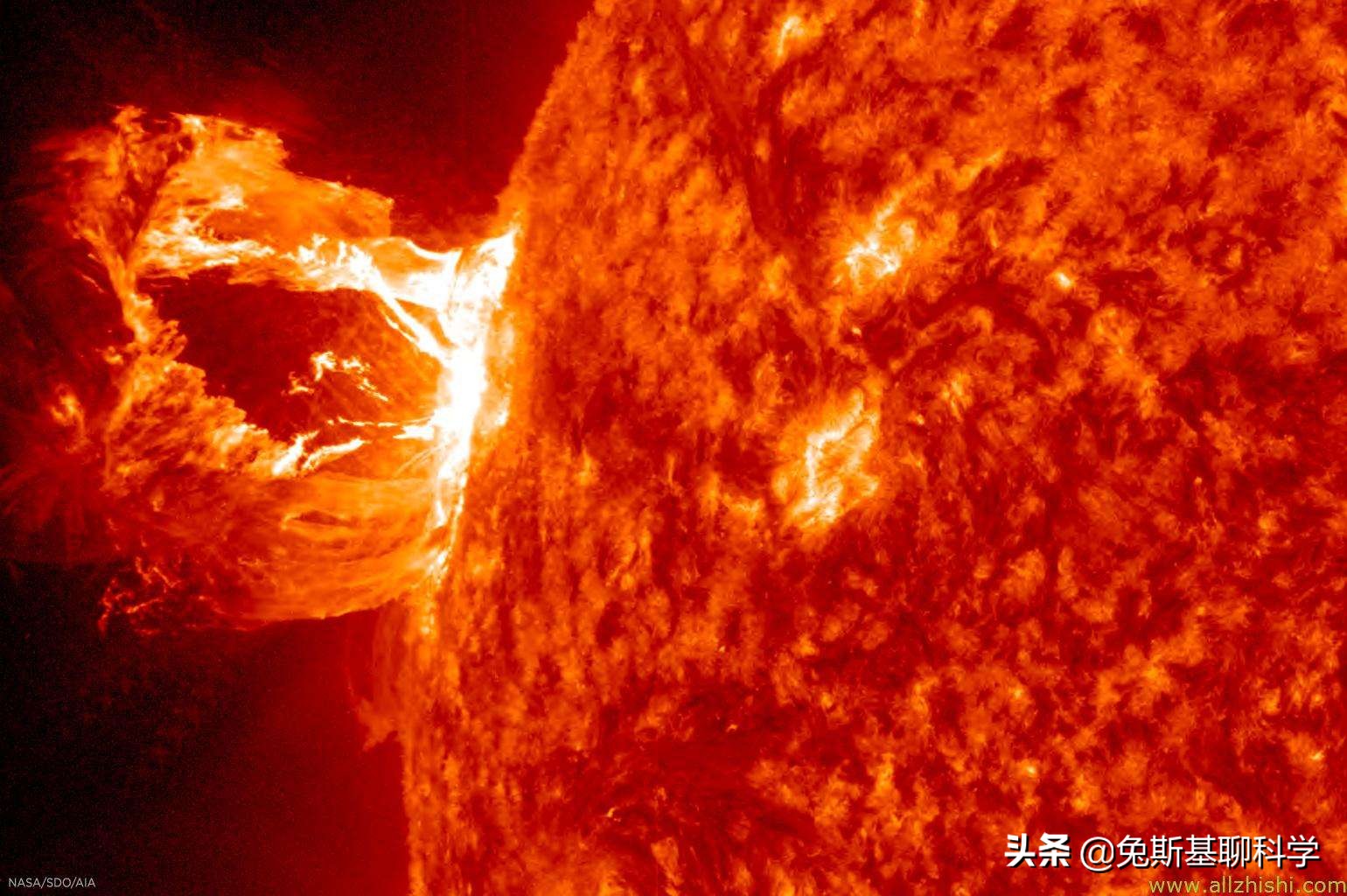 比邻星三体世界会有生命吗？天上有三个太阳，外星人活得很艰辛