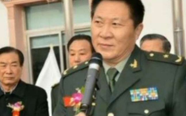 假少将董大维和杨树宽,董大维冒充少将完整版焦点访谈