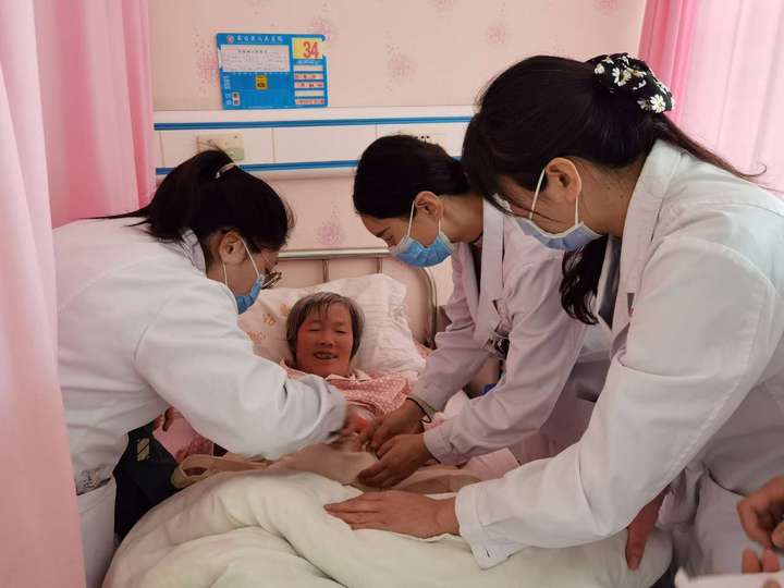 医者仁心牢记使命不忘初心,医者仁心不负使命砥砺前行