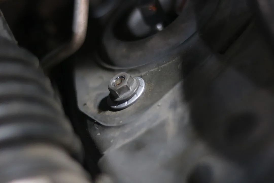 英菲尼迪g37s翻新,翻新英菲尼迪q70l