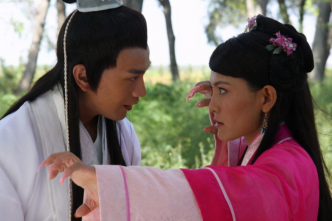 鎺ㄧ悊灏忚涓殑鍘夊浜虹墿,姝︿緺灏忚涓帀瀹崇殑浜虹墿