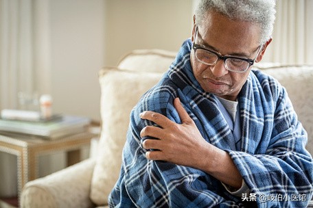 董氏奇穴肩周炎针灸一针见效,肩周炎扎针灸扎哪个部位教程